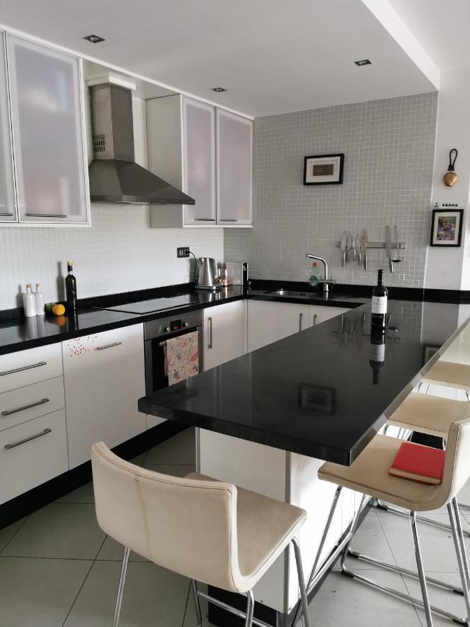 شقة Modern Sea View Duplex With Parking El Médano المظهر الخارجي الصورة